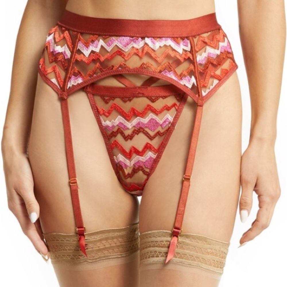 Brand new with tags KILO BRAVA Embroidered Mesh Garter Belt XXL